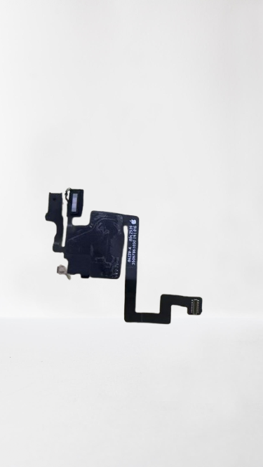 iPhone 17Pro Max フロントセンサー