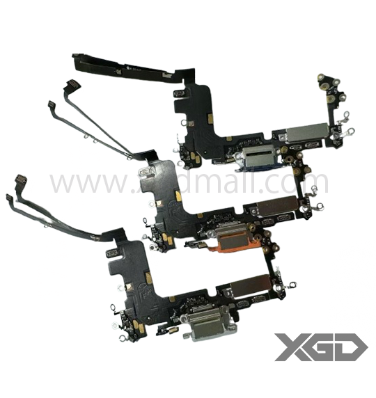 iPhone 17Pro ドックコネクター 銀 取り外し品｜グローバル版